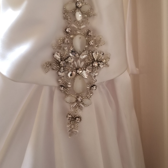 Wedding dress size 2 - Picture 3 of 6
